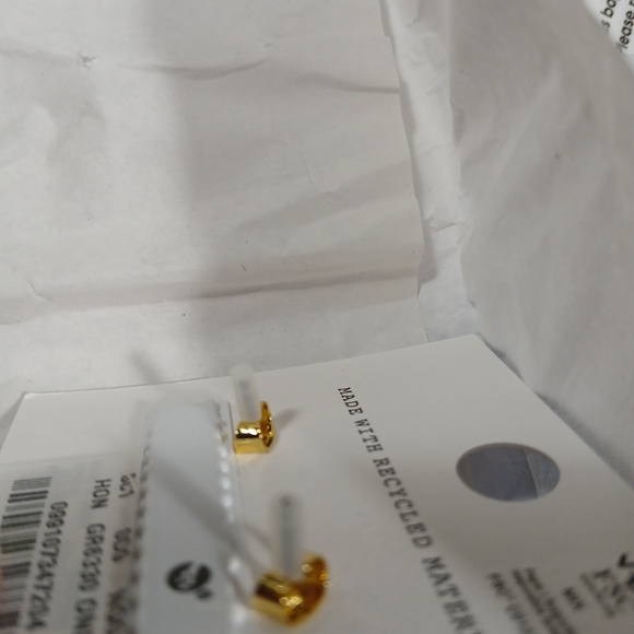 🎄❤️Madewell❤️ Beautiful Crystal Statement Earrings in Honeydew ❤️🎄 - Picture 8 of 8